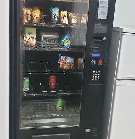 Royal אכסניה *